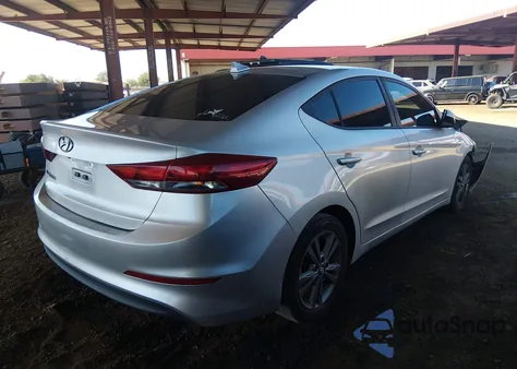 2018 Hyundai Elantra Sel z USA, uszkodzony, nr VIN 5NPD84LF0JH227923
